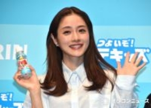 石原さとみ、栄養辞典を読みながら料理　子どもの苦手な食べ物に思い「好き嫌いがあるのは人間らしくてステキ」