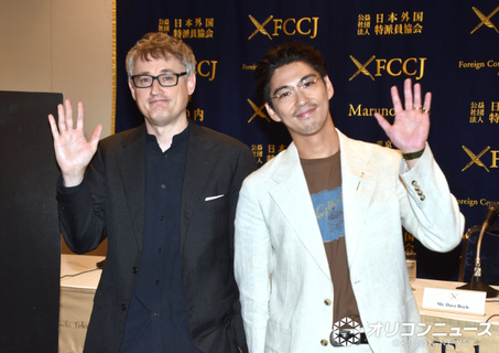 賀来賢人、プロデュースする映画に出演　デイヴ・ボイル監督の“術中”にハマる「まんまと」