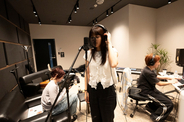 由薫「知らない子と鬼ごっこを楽しむような感覚」　コライティングキャンプ『SONG BRIDGE』で感じた魅力【レポート】