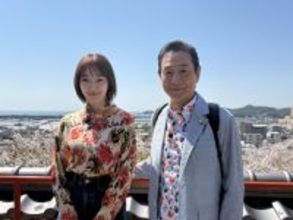 三田村邦彦、元宝塚トップ・紅ゆずると2ショット　和歌山・創業140年以上の酒造で斬新な試飲を体験