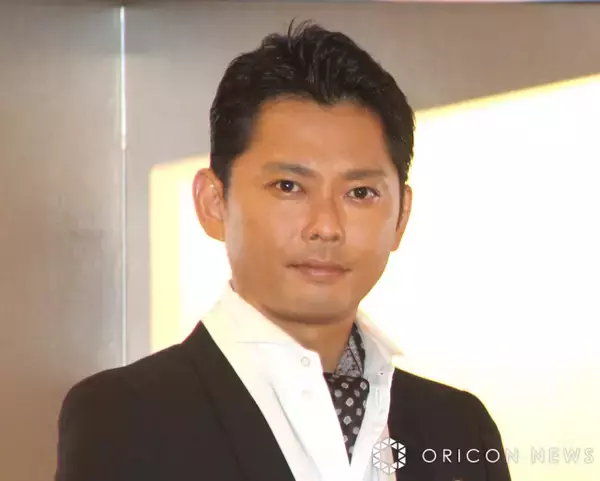 今井翼「ひさびさにカラー入れて気分転換♪」　夏らしいヘアチェンジを披露「えー!!かっこいい!!!」「なんか若返っていってる～」