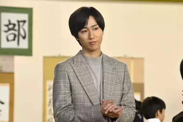 Snow Man阿部亮平、映画『君のクイズ』に出演　“クイズプレイヤー”中村倫也の中学時代の教師役