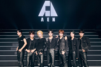 アミューズ×STARSHIP“新星”AEN（エイエン）、パフォーマンス初披露　HANA「Drop」など披露