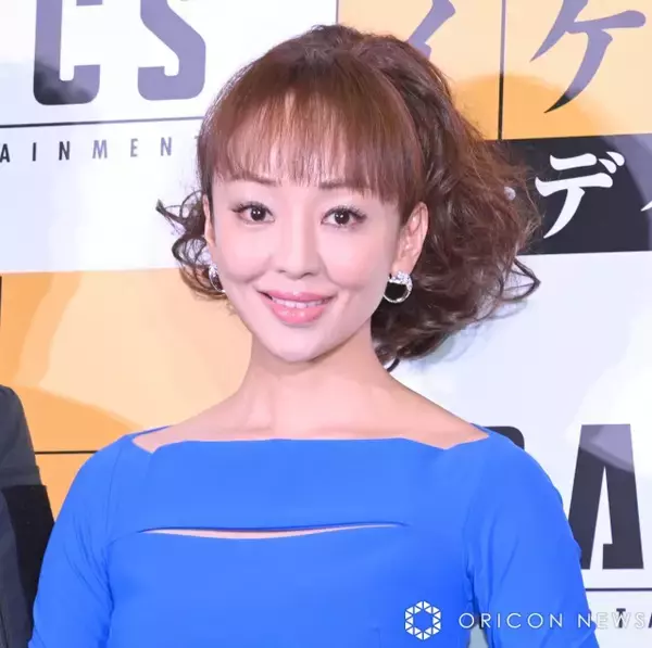 神田うの「前髪の薄毛問題」告白　医療の力に頼り、頭に施術中の写真公開「さあ生えろ生えろ〜」