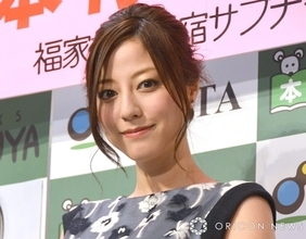 37歳・杉本有美、“おなかふっくら”涼しげなマタニティドレスでの撮影風景を披露　5月に再婚と妊娠を発表