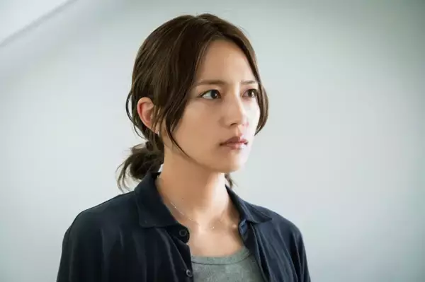 『スキャンダルイブ』週刊誌記者・川口春奈“奏”が直面する大物俳優の性加害と芸能界のさらなる闇【第5話あらすじ】