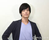 「『エグゼイド』“檀黎斗”岩永徹也、保険のCM初登場の“貴利矢”小野塚勇人へ「今年のクリスマスは保険があって本当によかったねぇ！」」の画像1