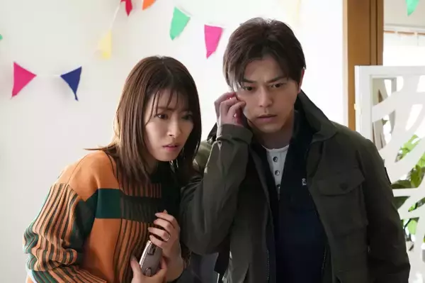 “夫婦”勝地涼＆瀧本美織、娘を誘拐した犯人から“別の子どもの誘拐”要求　『身代金は誘拐です』第1話あらすじ