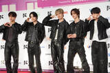 「【KCON JAPAN】ジェジュンがプロデュース・KEYVITUP、レッドカーペット登場　初々しさあふれる姿も」の画像1