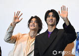 「今井竜太郎＆曽野舜太、ゼッツ エージェンドリーム＆夢現のチャームをつけて舞台あいさつ　かわいくアピール合戦」の画像1