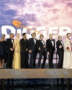 トム・クルーズ、英皇太子夫妻と再会　『DIGGER／ディガー』ロンドンで世界初上映
