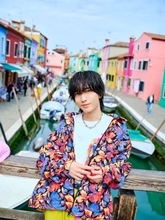 声優・小林千晃、10周年写真集の新カット公開　『ボイスメッセージ録音会』詳細解禁