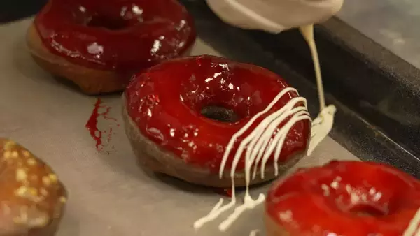 今夜の『激突メシあがれ』、超個性的なドーナツにプロも驚き　ヘルシー＆ふわふわ＆映えドーナツ