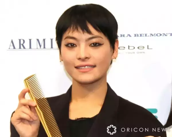 ダンサー・菅原小春、14歳上の“俳優夫”との関係明かす「めちゃくちゃ遅い！」