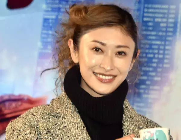 41歳・山田優、ランジェリー姿で衝撃の美ボディ　SNS反響「かわええ…」「カッコ良すぎるー　うっとり」
