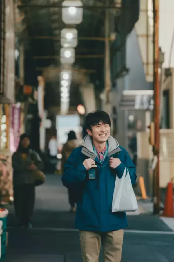 SUPER EIGHT安田章大“大貴”、肉屋で買い物するメイキング映像公開　細部までこだわりリアルさ表現