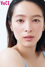 清野菜名、清涼感ある姿で『VOCE』初表紙　自分のキャリアに葛藤した20代を回顧