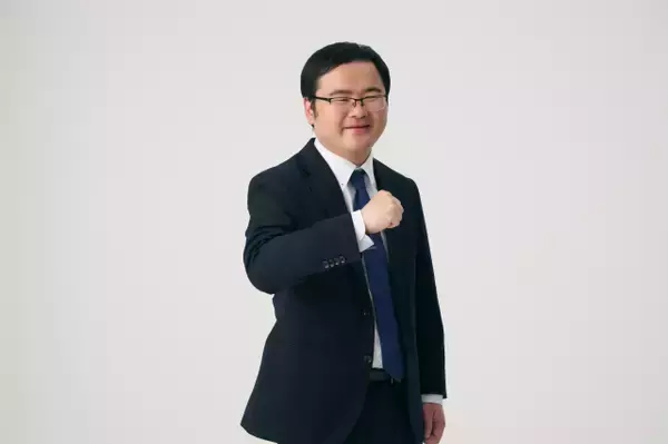 アミューズ唯一のお笑い芸人・どくさいスイッチ企画、お笑いライブ『スイッチ』開催決定　猪塚健太との異色コントも