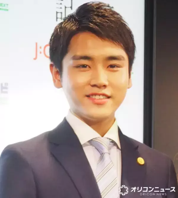 泉澤祐希、“婚約者”との2ショット「お二人の笑顔癒しぃ～」「かわいい」