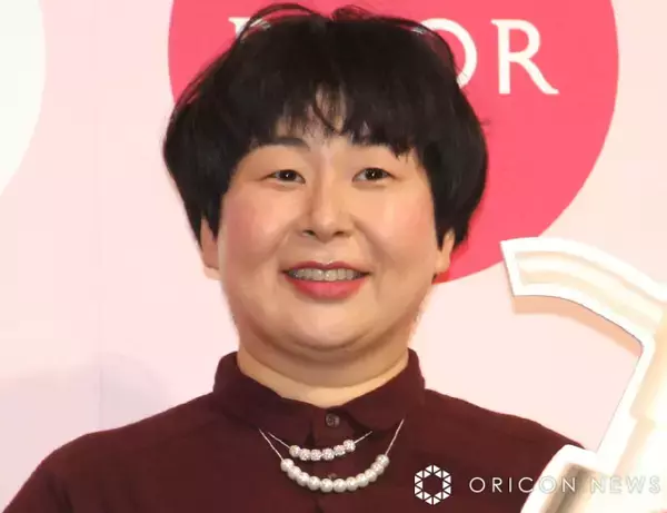 森三中・大島美幸、夫＆10歳長男と初詣で3ショット　鈴木おさむ氏が家族写真を公開「お2人なんだかそっくり」「息子さん大きくなりましたね」