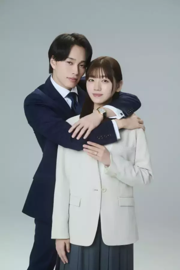 元日向坂46・佐々木美玲を超特急・森次政裕が“溺愛バックハグ”　『あの夜、社長の子供を授かりました』原作オマージュ