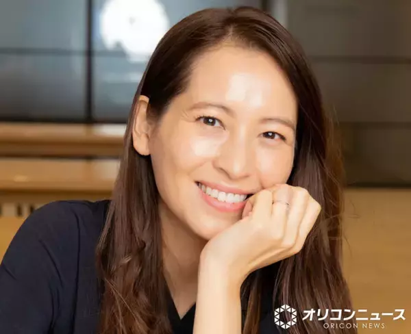 青木裕子、左足小指の骨折報告「一応4週間ギプスです」