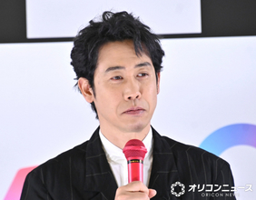 『ちょっとだけエスパー』文太役を熱演・大泉洋、メイキング動画でものまね炸裂　岡田将生が大爆笑「面白すぎる」