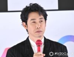 『ちょっとだけエスパー』文太役を熱演・大泉洋、メイキング動画でものまね炸裂　岡田将生が大爆笑「面白すぎる」