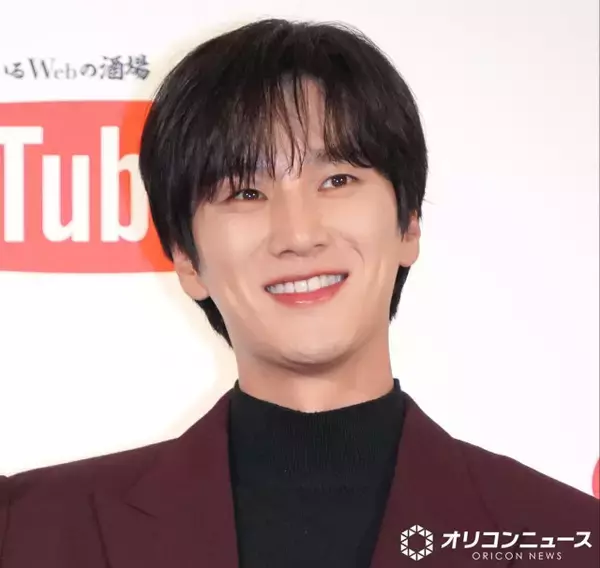 『梨泰院クラス』で悪役演じたアン・ボヒョン、筋肉隆々な姿に世界中から反響　『スプリング･フィーバー』オフショット