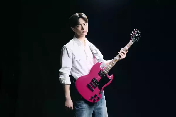 ENHYPEN・JAY、シグネチャーギター発売決定「胸が高鳴るような輝く気持ちをお届けできれば」【コメント全文】