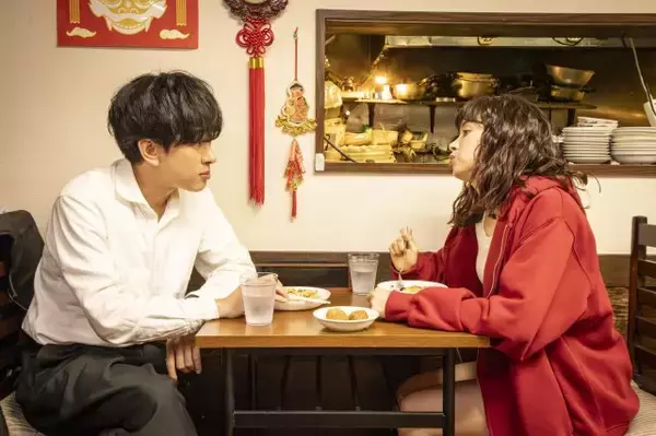 関水渚、撮影初日に主演・横山裕の“ボケ”に救われる「とってもうれしかった」