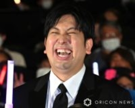 レインボー・ジャンボたかおが考案、白米2合に盛り付けた夢の“ガスト丼”に反響「よだれ出てきた」