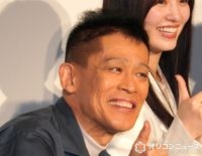柳沢慎吾＆岸本加世子、サプライズ登壇にキャスト陣も驚き　ハイテンションなトーク力に会場大盛り上がり