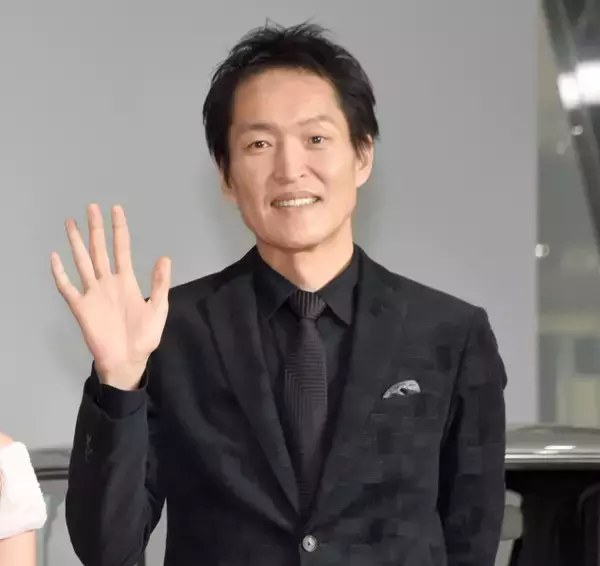 千原ジュニア、兄・せいじの緊急手術“舞台裏”　兄弟愛あふれるLINEに号泣も…らしさあふれるオチ「どんな緩急やねん」