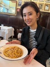 北川景子、ミラノ・フィレンツェ観光の写真を続々投稿　ミラノ大聖堂をバックに笑顔でピース「絵になりますね～」「景子ちゃんの飯テロ」