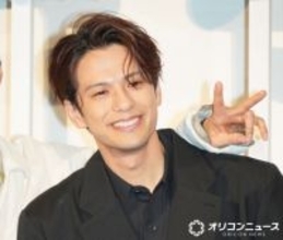 森崎ウィン、主演ミュージカル『SPY×FAMILY』スタッフがギャップに困惑？　向井康二は“アーニャ”に