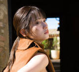 「桃月なしこ、2nd写真集発売決定　1st写真集『未完』から6年、完成された美しさを見せる続編へ」の画像1