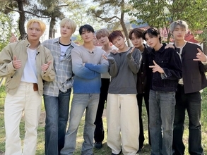 ATEEZ、Mrs. GREEN APPLE若井滉斗らを韓国で“おもてなし”　ゲームセンターで大はしゃぎ