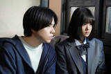 「重岡大毅“航”＆原菜乃華“幸来”、事情聴取を受けて怯える姿映し出す　『5秒で完全犯罪を生成する方法』新場面写真解禁」の画像1