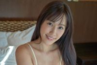 レースアンバサダー10周年の霧島聖子、1st写真集発売　サーキットを彩ったしなやかな美ボディが沖縄で輝く