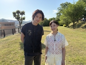 山﨑賢人＆橋本環奈、“仲良しコンビ”でダーツの旅　10歳の男の子から“まさか”の言葉