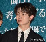 「綱啓永、うっかり行動を木村拓哉が“注意”　『教場』風間公親のような一言で背筋がピシッ「すみませんでした！」」の画像1