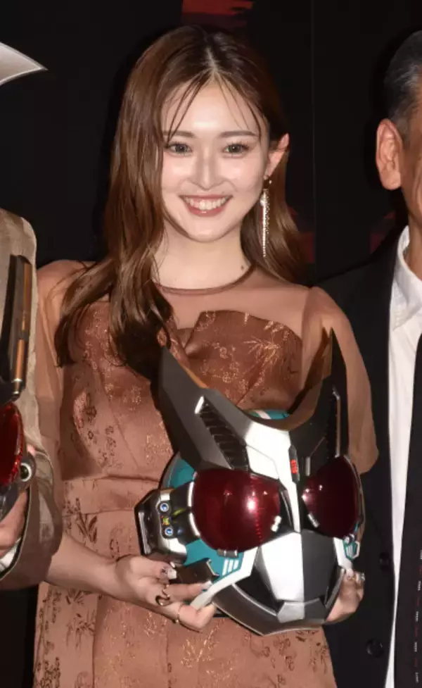 ゆうちゃみ、映画初出演で仮面ライダーに変身「まさかギャルが仮面ライダーに！」