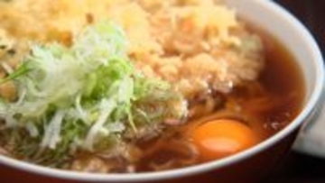 “親子3代40年”受け継がれる伝統の“つゆ”　人情が詰まった東京・府中の老舗の「天たまそば」に舌つづみ