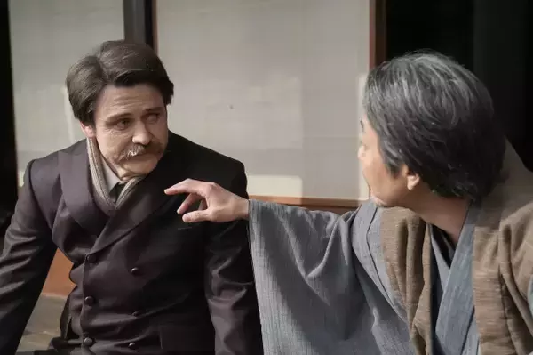 『ばけばけ』ヘブンは帝大と家を往復する日々を送る　第116回場面カット