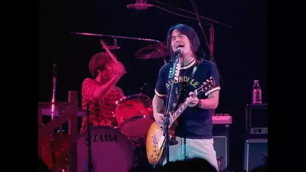 奥田民生、1997年「イージュー★ライダー」ライブ映像公開　ライブフィルム上映では本人メッセージ＆来場者プレゼントも