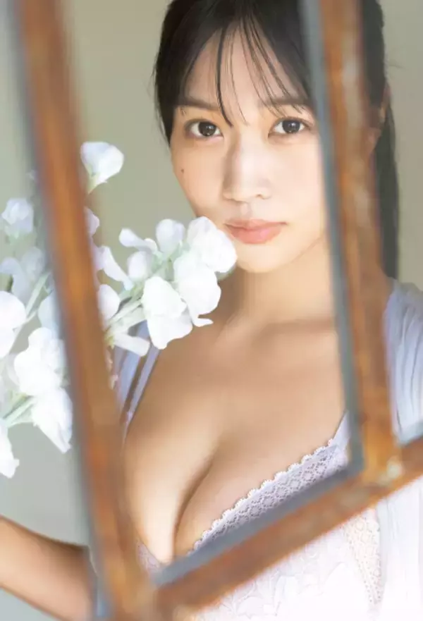 “現役アイドル最強ボディ”南みゆか、圧巻のプロポーションを発揮　『ヤンジャン』初登場