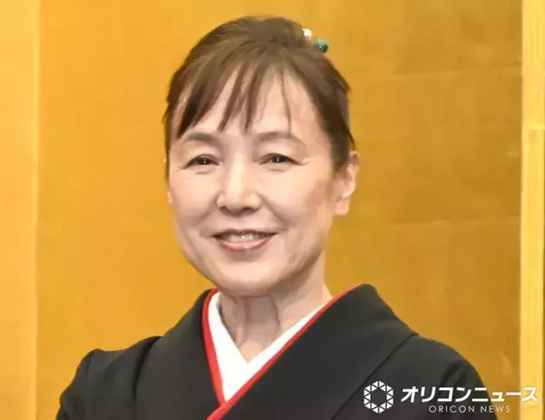 桃井かおり、小鉢のおかずがズラリと並んだ和のおうちごはんを披露「和食の宝石箱やぁ～」「器のセレクトも楽しい」