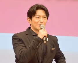 津田健次郎“歌って踊る”料理系YouTuber役に苦労「簡単に見えて難しい。一番最悪な戦い（笑）」