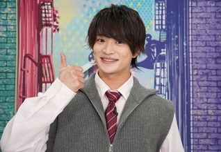 ACEes浮所飛貴、アイドルは「僕の根幹」　大のテレビ好き＆ロケのモットーは「誰よりも楽しむ」【オリコンライターズ】